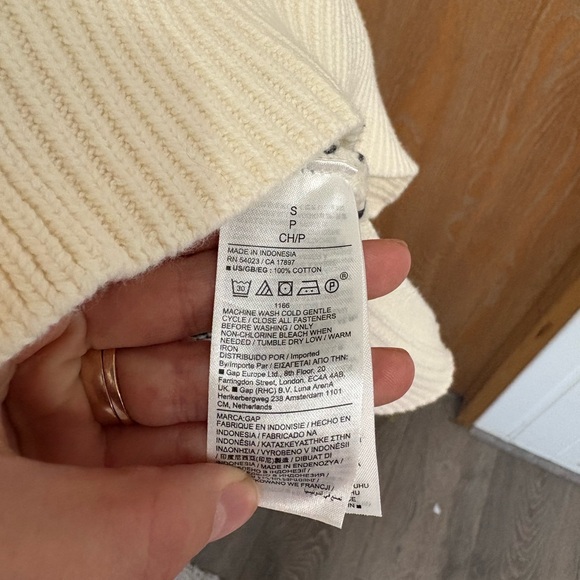 GAP Navy and Cream Button-Up Cardigan - Picture 8 of 9